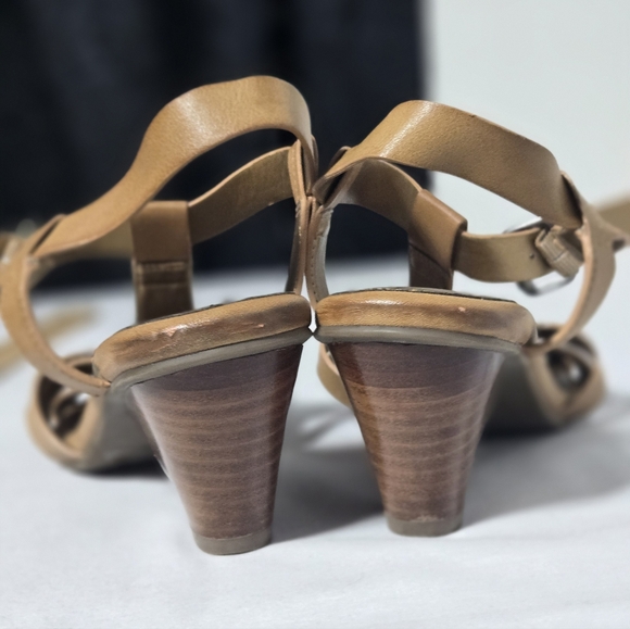 Coach and Four Tan Tilda Sandal Heels 8 - Picture 5 of 9